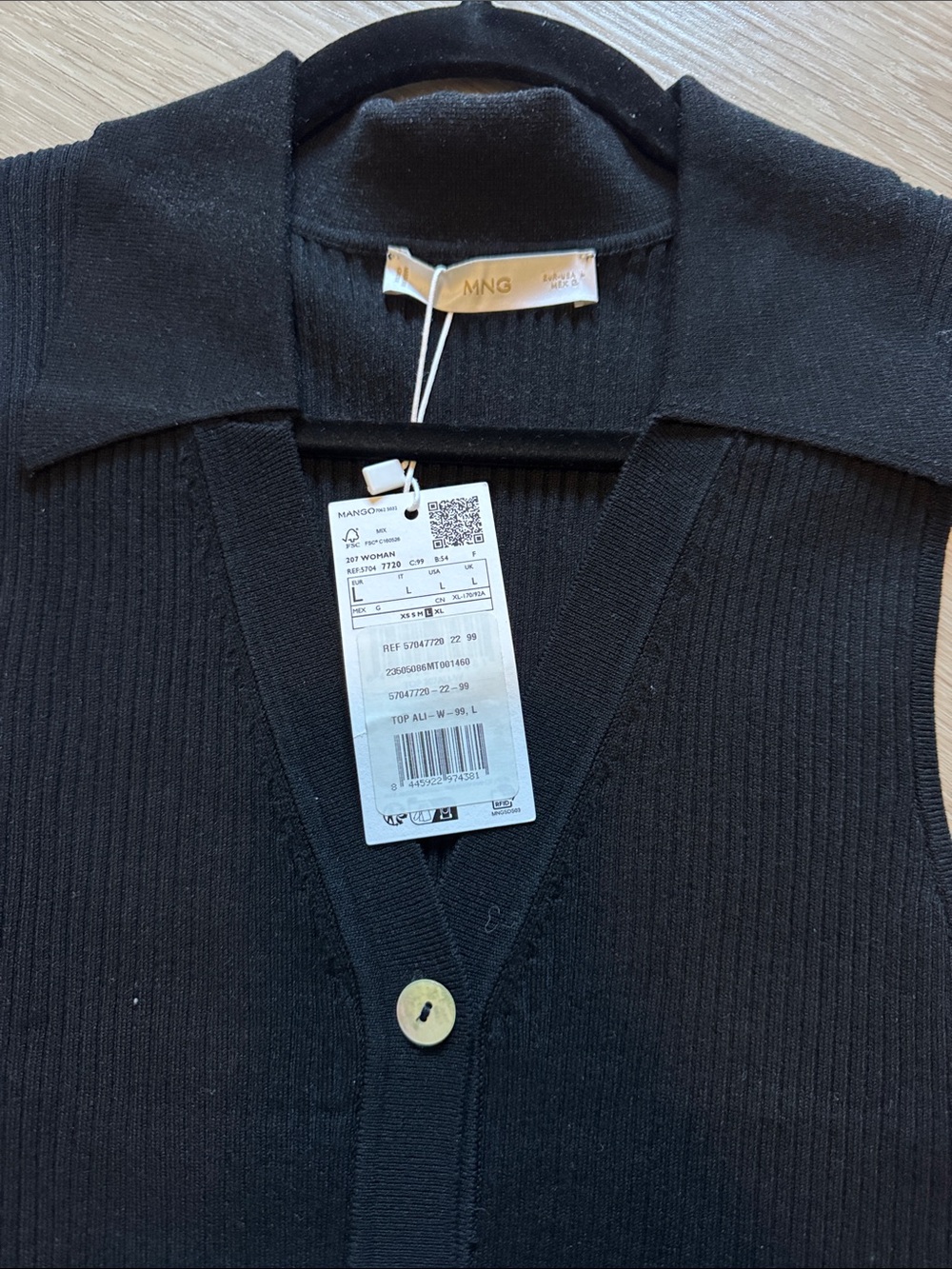 Mango Black Ribbed Collared Button Tank - Picture 2 of 4
